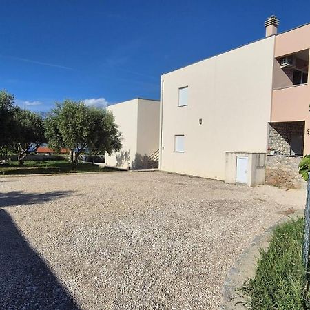 Apartman Petar Ražanac Esterno foto