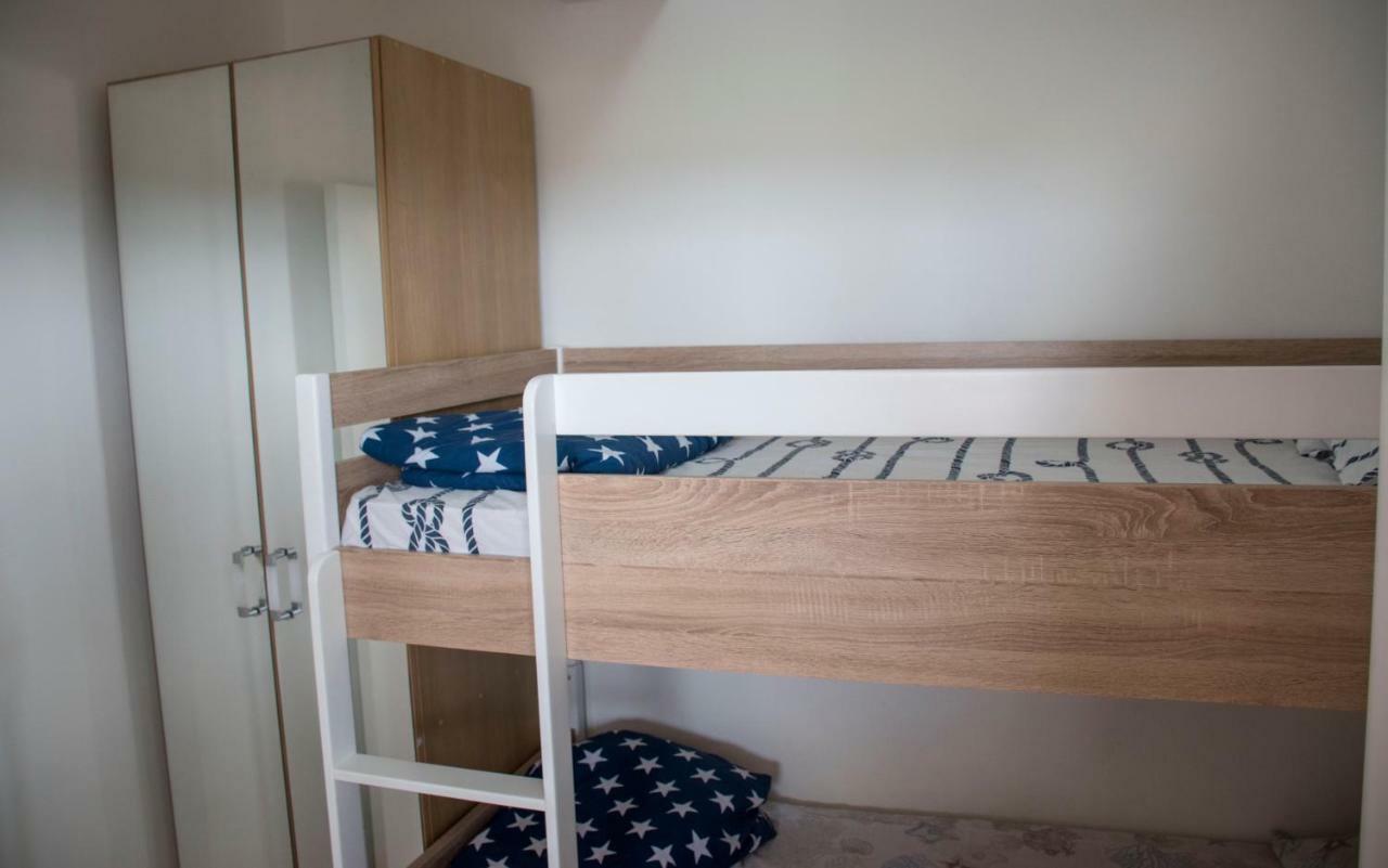 Apartman Petar Ražanac Esterno foto