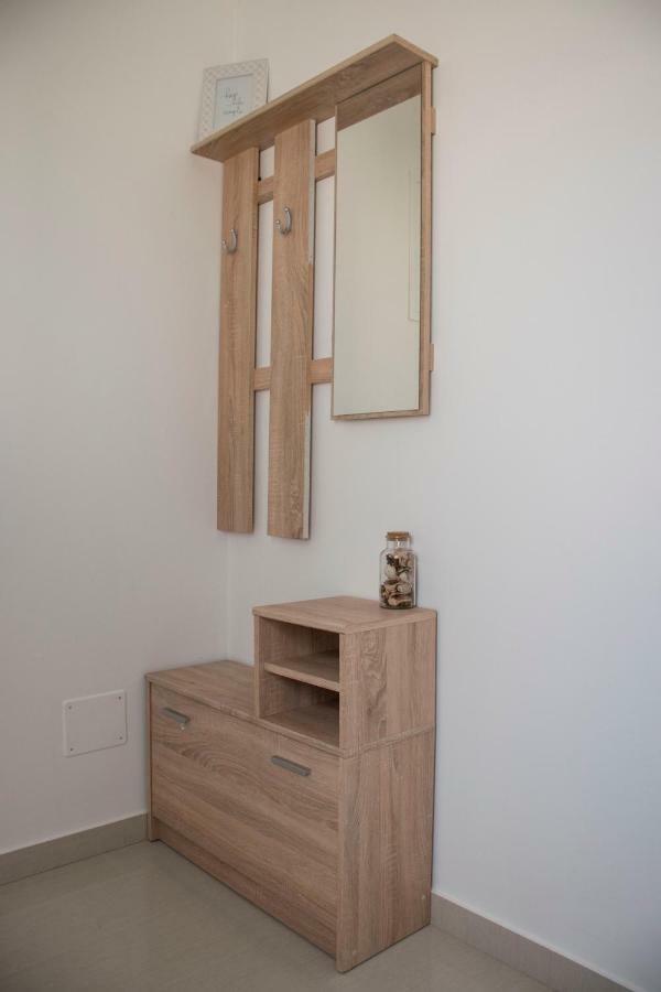 Apartman Petar Ražanac Esterno foto